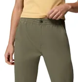 Pantalón de corte recto color verde militar, con cintura elástica y bolsillos laterales.