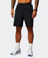Short deportivo Fabletics modelo The Fundamental II, de color negro, con cintura elástica y diseño técnico para entrenamiento.