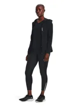 Campera deportiva Under Armour con capucha, confeccionada en tejido resistente al agua y al viento con tecnología UA Storm. Presenta cierre frontal completo, puños elásticos, ventilación en la espalda y detalles reflectantes.