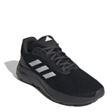 Championes Adidas Cloudfoam Move color negro con detalles plateados y las tres tiras características de la marca en los laterales.