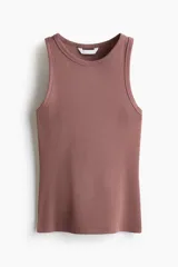 Musculosa en punto acanalado de algodón con cuello redondo y diseño ajustado.