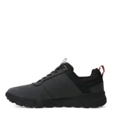 Championes urbanos Caterpillar modelo Hex Ready Lo, color negro con detalles en rojo. Presentan un diseño robusto con materiales de gamuza y textil, suela de goma con tracción y cierre por cordones.
