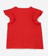 Blusa roja de crepé con escote en pico y volados dobles en los hombros. Sin mangas y de calce holgado.