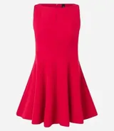 Vestido corto de poliéster y elastano, color rojo, de corte skater, escote redondo y sin mangas.