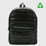 Mochila de diseño acolchado en color turquesa, confeccionada con material reciclado rPET. Cuenta con un compartimento principal amplio con espacio para notebook, bolsillo frontal con cierre y correas acolchadas para mayor comodidad.