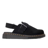 Zapatos slingback Dr. Martens modelo Jorge II, color negro, de gamuza con tira ajustable con hebilla y suela gruesa con costura amarilla característica de la marca.