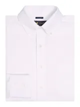 Camisa de manga larga Rockford en color blanco, confeccionada en tejido de algodón con tecnología repelente al agua y aceite. Presenta cuello italiano con botones, cierre frontal abotonado y bolsillo en el pecho con logo bordado.