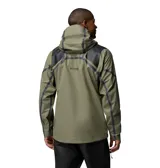 Campera impermeable Columbia modelo Whistler Peak Shell Outdry, de color verde militar con inserciones negras en hombros y codos. Cuenta con capucha ajustable, cierre frontal y bolsillos con cremalleras selladas, y tecnología OutDry Extreme.