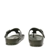 Sandalias tipo ojota Birkenstock modelo Gizeh, color verde oliva, con diseño anatómico, tira ajustable con hebilla y separador de dedos.