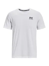 Remera de manga corta Under Armour, color blanco, con cuello redondo acanalado y logo de la marca estampado en pequeño en el pecho.