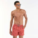 Short de baño rojo con estampado de langostas oscuras y cordón ajustable bicolor en la cintura.