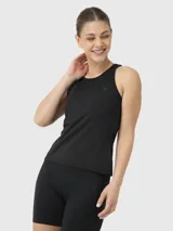Musculosa deportiva negra de calce regular, con diseño de cuello redondo y espalda abierta. Incluye sujetador integrado con almohadillas removibles para mayor soporte y seguridad durante la actividad física.
