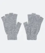 Guantes sin dedos marca Viko, confeccionados en tejido de punto acrílico color gris melange, con puño elástico acanalado.