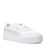 Championes Puma modelo Carina Mia, de diseño urbano con plataforma. Presentan una capellada de cuero sintético en color blanco con detalles en celeste pastel en la franja lateral característica de la marca. Cuentan con suela de goma robusta y texturizada, cierre mediante cordones y plantilla SoftFoam+ para mayor amortiguación.