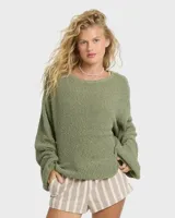 Sweater Billabong Open Air de tejido de punto rústico, color verde militar, con escote en V pronunciado y mangas largas holgadas de caída relajada.