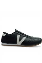 Championes casuales Vetter para hombre, color negro con detalles en blanco y suela de goma marrón.
