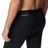 Calza técnica de compresión para hombre, diseñada como primera capa térmica. Presenta un diseño ajustado al cuerpo en color negro, con cintura elástica y costuras planas ergonómicas para mayor comodidad y libertad de movimiento.