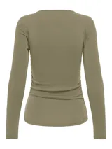 Top de manga larga con cuello redondo y ajuste al cuerpo, confeccionado en tejido de punto suave con detalle de fruncido lateral.