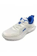 Championes deportivos Avia, color blanco con detalles en azul, confeccionados en malla transpirable con suela blanca texturizada.