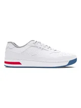 Championes Under Armour modelo Court 96, de diseño urbano en color blanco con detalles en rojo y azul en la suela. Confeccionados en cuero de plena flor con perforaciones laterales para mayor ventilación y entresuela de espuma para amortiguación.