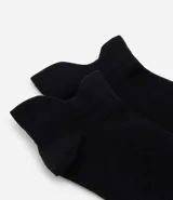 Kit de dos pares de medias invisibles deportivas blancas, confeccionadas en poliamida.