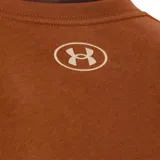 Remera Under Armour de hombre, color marrón, de tejido ligero, suave y de secado rápido, con logo estampado en el pecho.