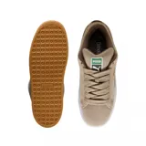 Championes Puma modelo Suede XL, color azul vibrante con detalles en blanco. Presentan un diseño clásico de gamuza con cordones anchos, suela de goma texturizada y el logo de la marca en dorado en el lateral.