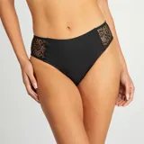 Braguita menstrual negra de flujo ligero, con paneles laterales de encaje floral.