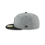 Gorro New Era 59Fifty del equipo de béisbol Boston Red Sox, con visera plana negra y logo bordado en el frente.