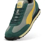 Championes Puma Easy Rider Weathered, color verde con detalles en amarillo y gris.