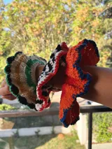 Gomitas de pelo hechas en crochet 100% algodón, multicolor.