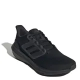 Championes de running Adidas modelo Ultrabounce, completamente negros. Presentan un diseño de malla transpirable, mediasuela con tecnología Bounce para mayor amortiguación y suela de caucho resistente. Incluyen el logo de la marca en la lengüeta y las tres tiras laterales integradas en el diseño.