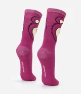 Medias de caña media color fucsia, con diseño estampado del personaje Lotso de Toy Story en la parte superior.