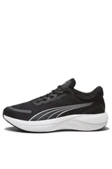 Championes deportivos Puma Scend Pro de color blanco, con detalles en gris y verde lima en el talón, interior y logotipo lateral.