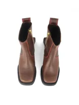 Botas cortas de cuero color marrón con cierre lateral y detalle de pespuntes rojos.