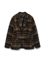Blazer de tejido plano con estampado de cuadros en tonos chocolate y negro. Presenta cuello con solapas, cierre frontal con un botón, bolsillos delanteros con solapa y forro interior completo.