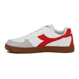 Championes Diadora Champion Lifestyle Helio II, color blanco con detalles en rojo y gris.