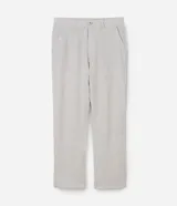 Pantalón de lino blanco de corte recto, con trabillas en la cintura, cierre tradicional y bolsillos laterales.