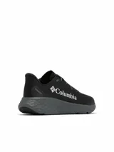 Sneaker Columbia Konos Featherweight para hombre, color negro con suela gris oscuro. Presenta una parte superior tejida jacquard ultratranspirable y el logo de Columbia en blanco en el lateral. Incorpora tecnología Omni-MAX™ y entresuela TechLite+™ para amortiguación y tracción adaptativa.
