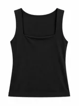 Musculosa de color bordó con escote cuadrado y tirantes anchos, de corte ajustado y diseño liso.