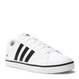 Championes Adidas modelo VS Pace 2.0, de diseño urbano y deportivo. Presentan un exterior de cuero sintético en color blanco con las icónicas tres bandas laterales en negro y suela de caucho con detalle de línea negra.
