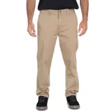 Pantalón chino color beige, de corte recto, con bolsillos laterales y traseros.