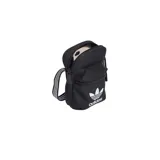 Bolso bandolera Adidas modelo Adicolor Classic Festival, color negro con el logotipo del trébol y la inscripción de la marca en blanco en la parte frontal. Cuenta con un compartimento principal con cierre, un bolsillo delantero con cierre y correa ajustable para el hombro.