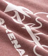 Musculosa boxy de algodón con efecto marmolado en tono marrón, hombros anchos y estampa frontal gráfica con letras y llamas, además de lettering en los hombros.