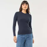Sweater de punto canalé con cuello redondo y mangas largas, de calce ajustado al cuerpo.