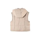 Campera larga tipo puffer color taupe, con diseño acolchado, cierre frontal, capucha y cordón ajustable en la cintura.