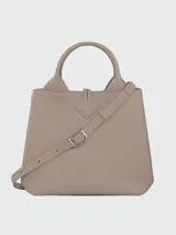 Cartera de mano tamaño pequeño Longchamp de la línea Le Roseau, color verde, de diseño estructurado con doble asa y cierre de botón a presión con pasador metálico tubular.