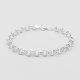 Pulsera de eslabones tipo rolo doble, confeccionada en plata 925 con acabado brillante y cierre de mosquetón.