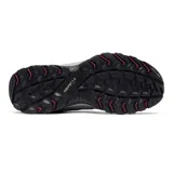 Championes de trekking Columbia modelo Crestwood, color gris con detalles en negro y turquesa. Confeccionados en una combinación de cuero y malla, cuentan con entresuela ligera Techlite para amortiguación y suela de goma Omni-Grip para mayor tracción.