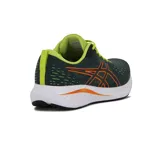 Championes Asics Gel-Excite 10, color negro con detalles en verde lima y naranja. Ideales para running.